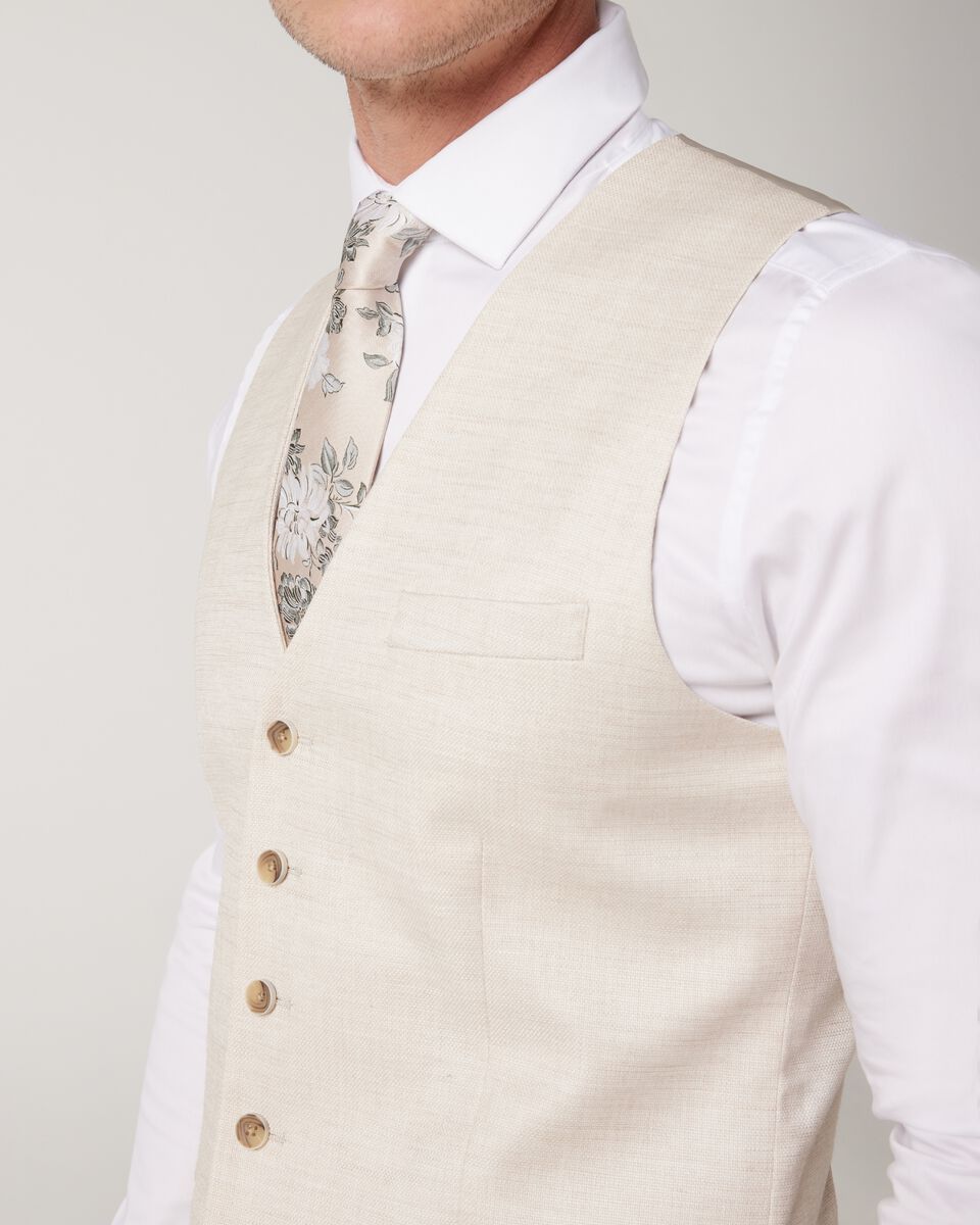 5 Buttoned Textured Tailored Vest 